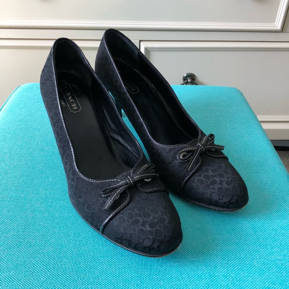 Coach Maryjane size 8-1/2